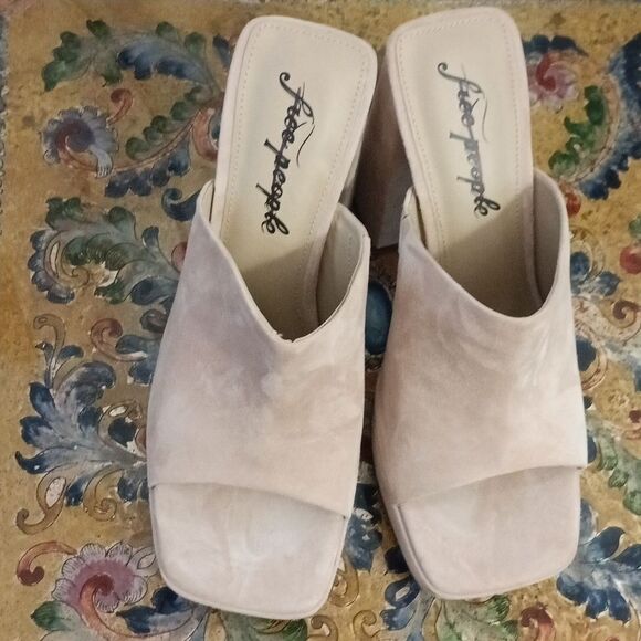 Free People Margo Suede Mules NWOT - Picture 9 of 15
